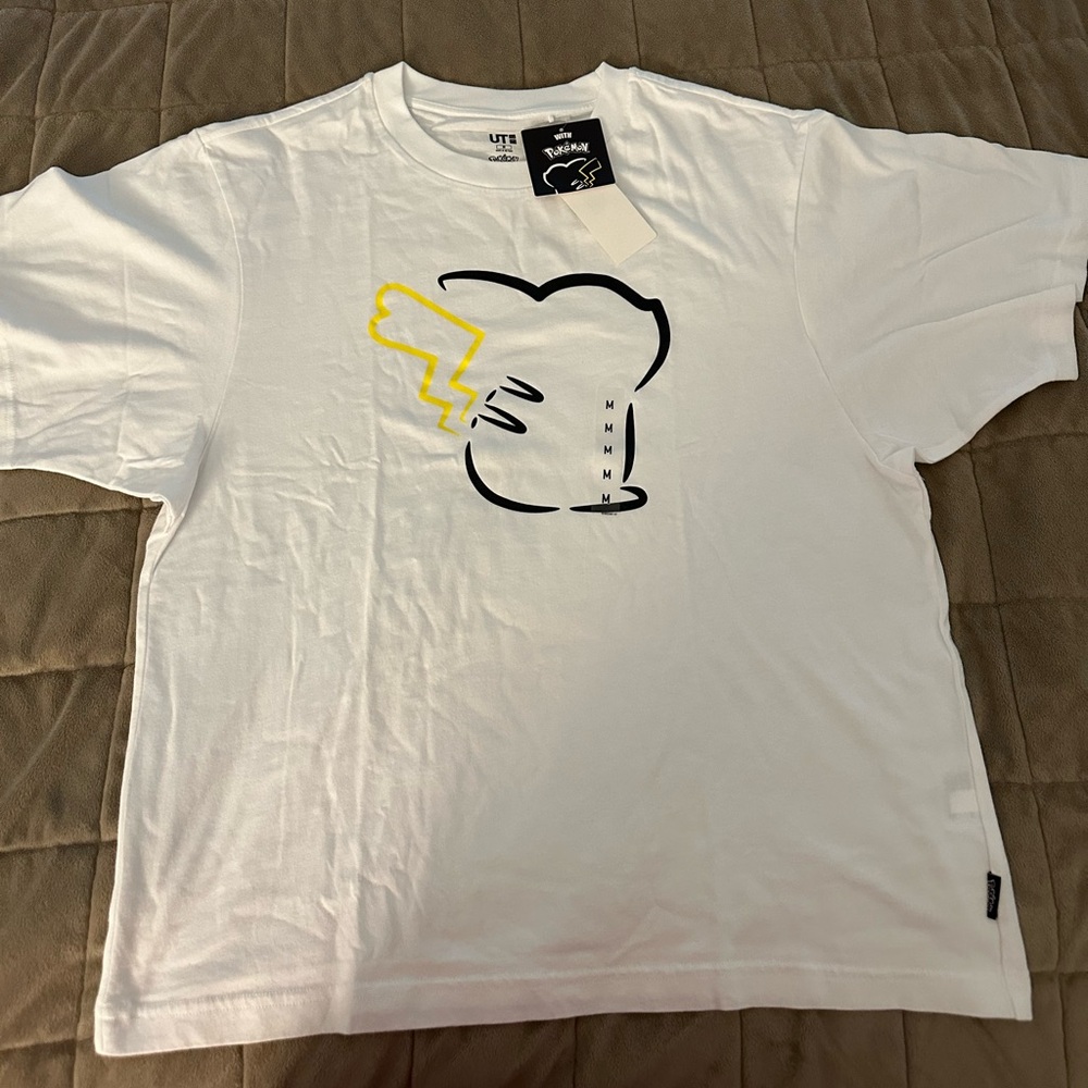 Uniqlo Pokémon women’s Tee.